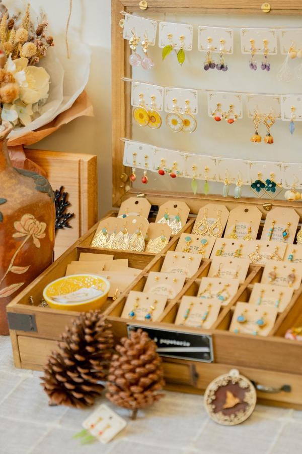 Pottery Flower B&B 지지 외부 사진