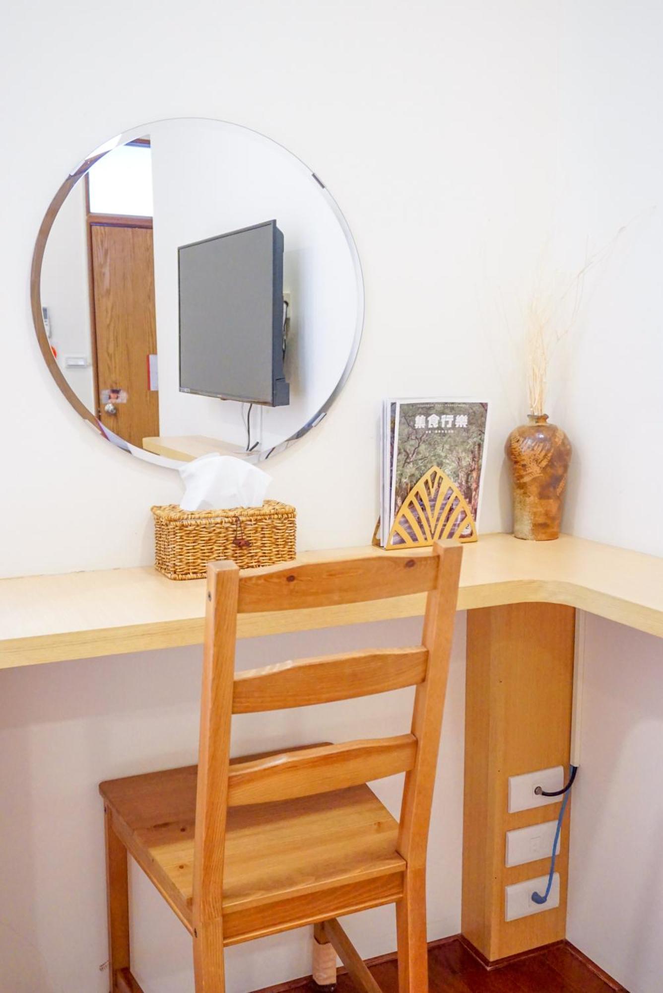 Pottery Flower B&B 지지 외부 사진