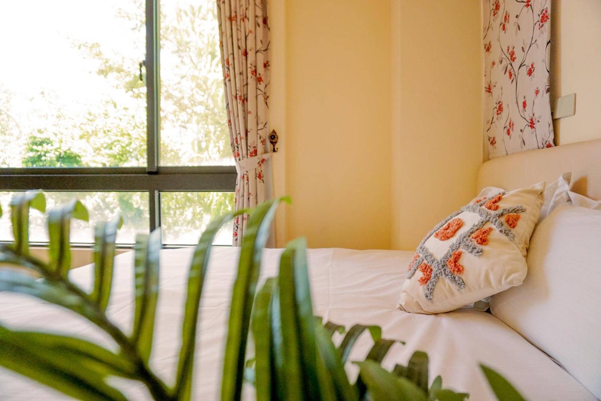 Pottery Flower B&B 지지 외부 사진